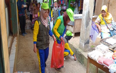 Kampanye PBLHS di Pasar Pagentan